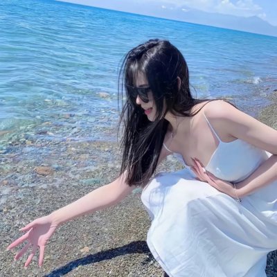 不装了,我比英雄还强
